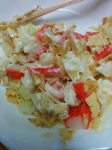 セロリのポテトチップスマヨネーズ和え